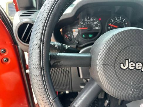 Used 2009 Jeep Wrangler Unlimited X AWD/4WD image 34