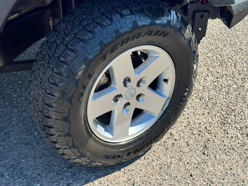 Used 2013 Jeep Wrangler Unlimited Sport w/ Connectivity Group AWD/4WD image 9
