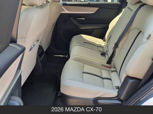 Certified 2026 MAZDA CX-70 3.3 Turbo w/ Preferred Package AWD/4WD image 15