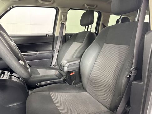 Used 2015 Jeep Patriot Sport w/ Power Value Group image 18