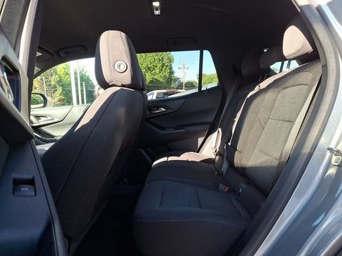 Used 2025 Chevrolet Equinox LT AWD/4WD image 10