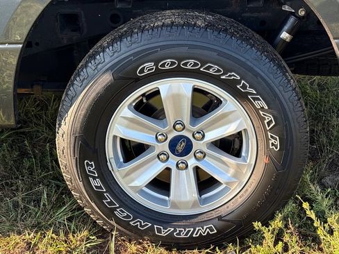 Used 2020 Ford F150 XLT w/ Trailer Tow Package AWD/4WD image 4
