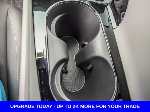 New 2025 Hyundai Elantra SEL image 31