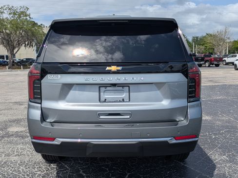 New 2026 Chevrolet Suburban LS RWD image 9