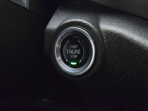 Used 2022 Chevrolet TrailBlazer LT w/ Driver Confidence Package FWD image 32