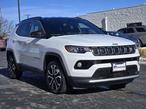 Used 2024 Jeep Compass Limited image 2