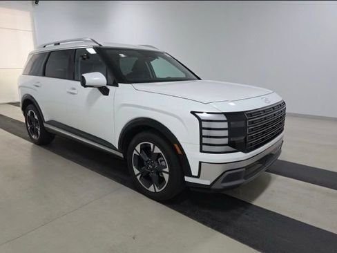 Used 2026 Hyundai Palisade Limited AWD/4WD image 3