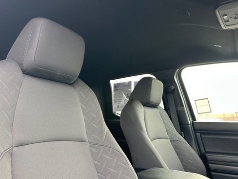 Used 2025 Toyota Tacoma SR5 image 18