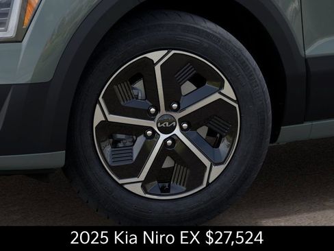 Used 2025 Kia Niro EX FWD image 9
