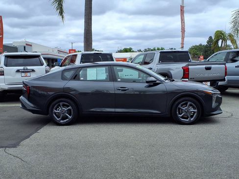 Used 2025 Kia K4 FWD image 3