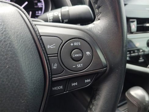 Used 2023 Toyota Camry SE image 30