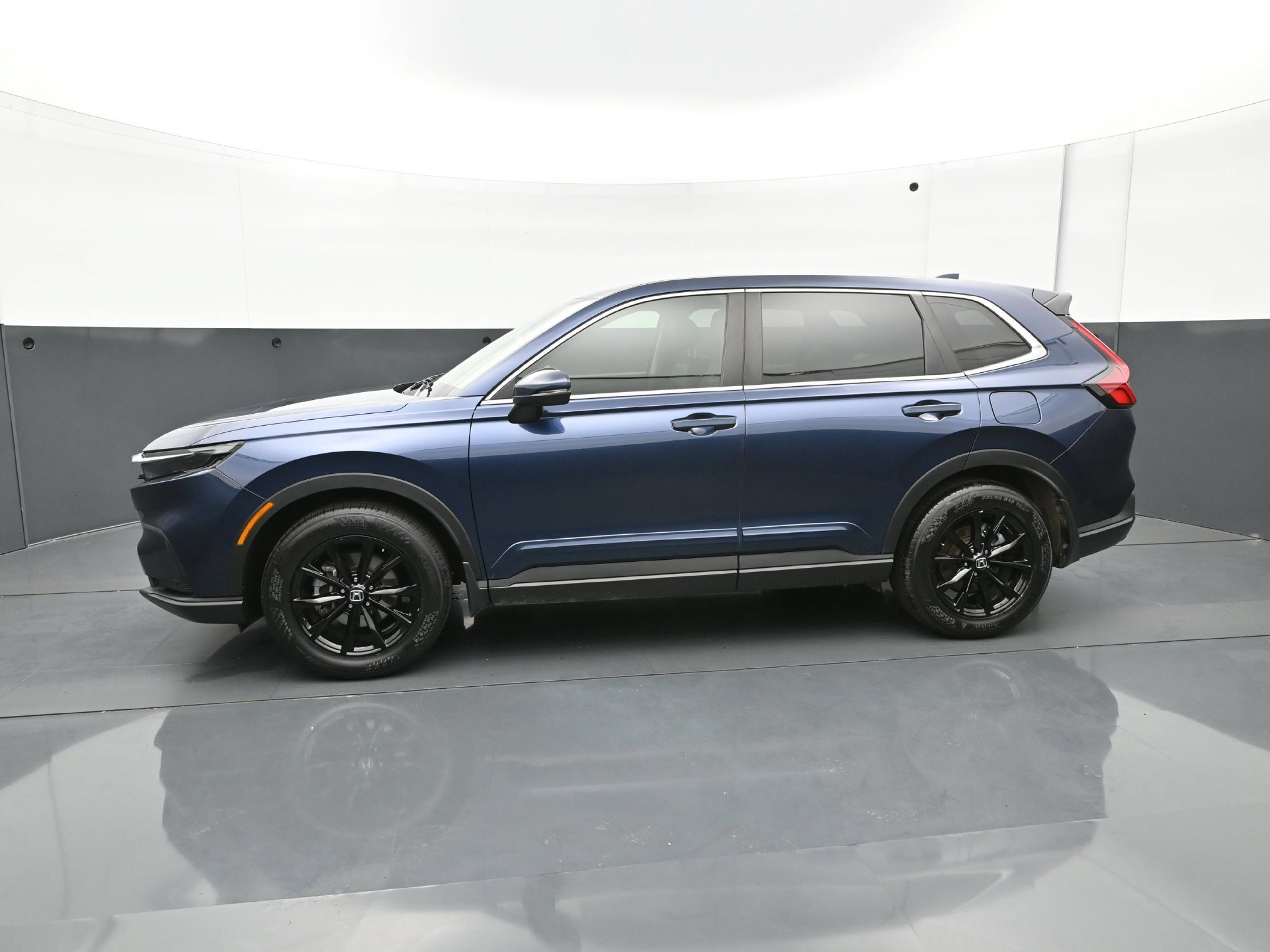 Used 2023 Honda CR-V EX-L image 3