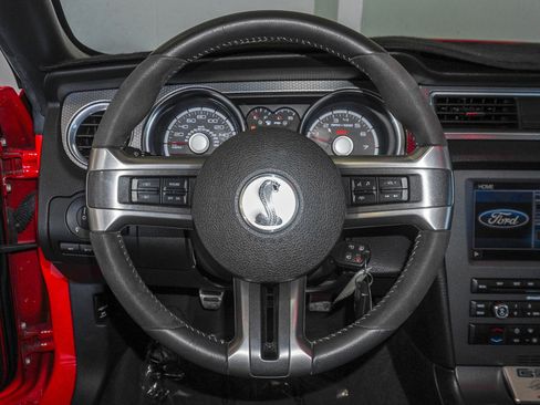 Used 2011 Ford Mustang Shelby GT500 w/ Electronics Pkg image 26