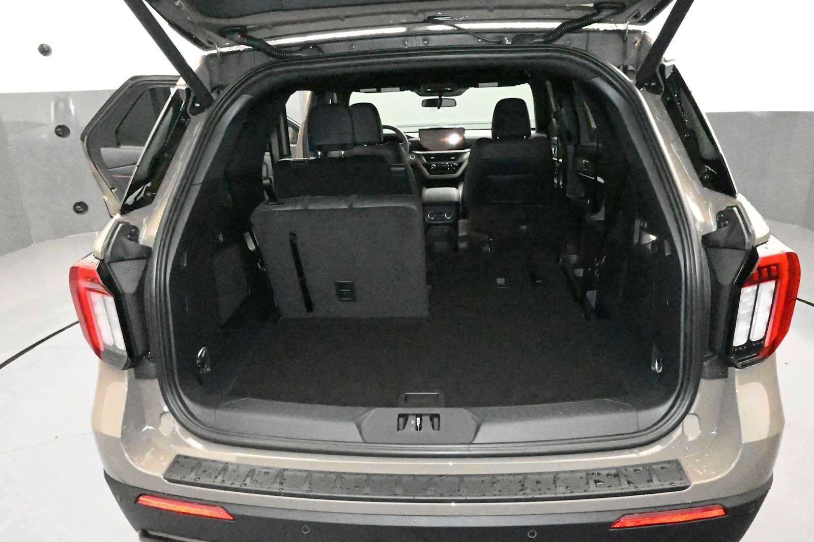 New 2026 Ford Explorer ST-Line AWD/4WD image 20