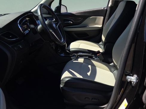 Used 2020 Buick Encore Preferred w/ Safety Package FWD image 9