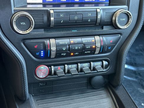 Certified 2021 Ford Mustang Shelby GT500 w/ Technology Package RWD image 18