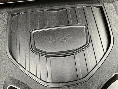 New 2025 Porsche Panamera 4 image 39