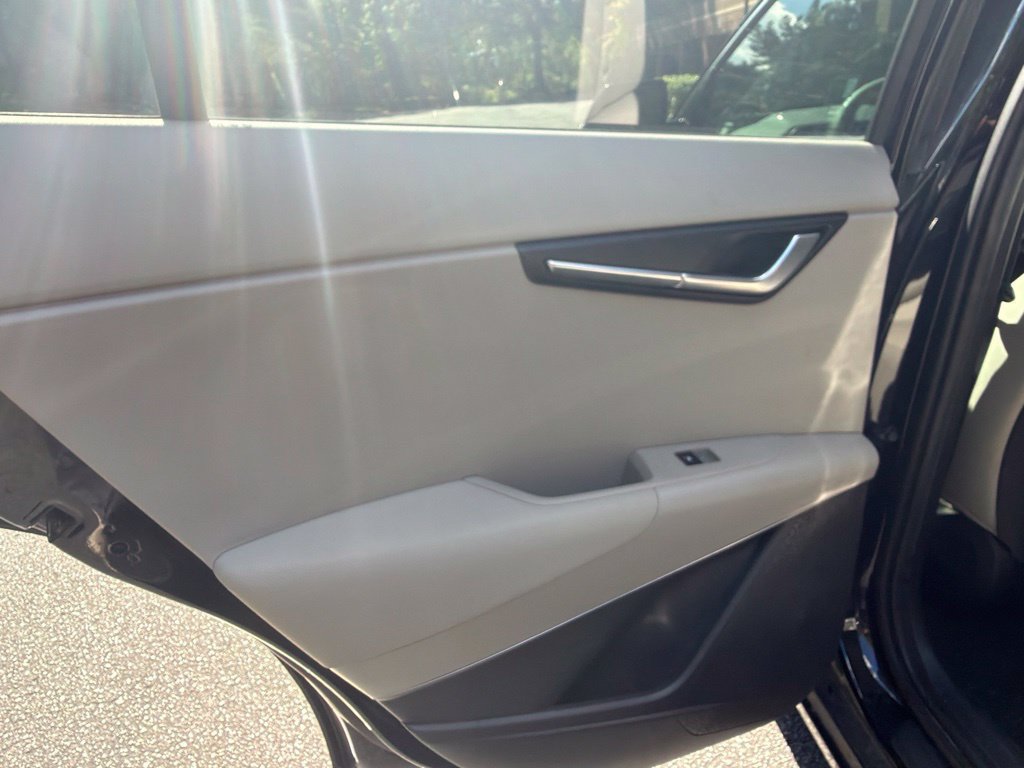 Used 2023 Kia Niro Wind FWD image 15