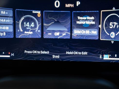 New 2025 Jeep Grand Cherokee image 39