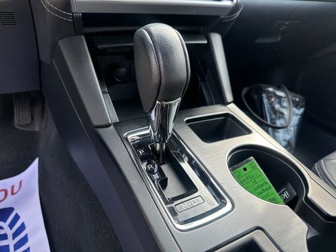 Used 2018 Subaru Outback 3.6R Limited image 24