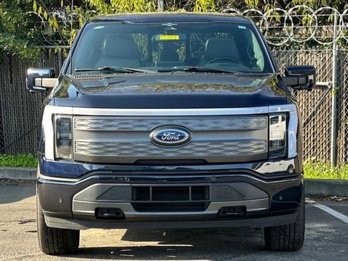 Used 2023 Ford F150 Lightning Lariat w/ Equipment Group 511A High image 6