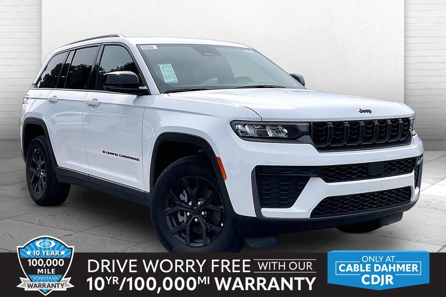 New 2026 Jeep Grand Cherokee Altitude AWD/4WD image 1