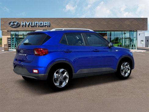 New 2026 Hyundai Venue SEL image 8