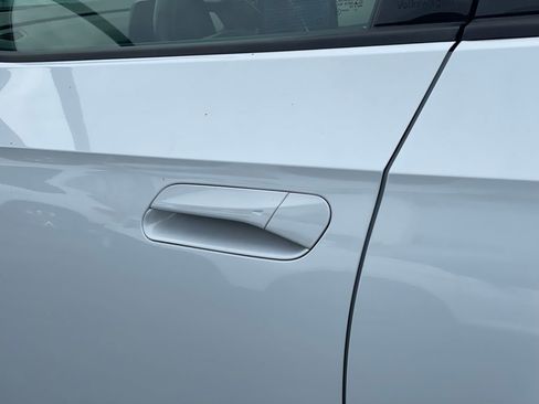 Certified 2022 Volkswagen ID.4 Pro image 27