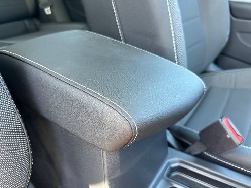 Certified 2023 Volkswagen Taos SE FWD image 39