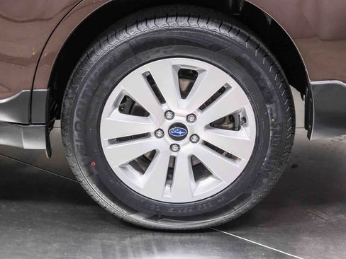 Used 2019 Subaru Outback 2.5i Premium AWD/4WD image 9