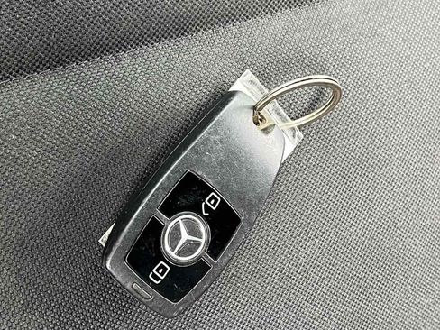 Used 2022 Mercedes-Benz Sprinter 2500 image 33