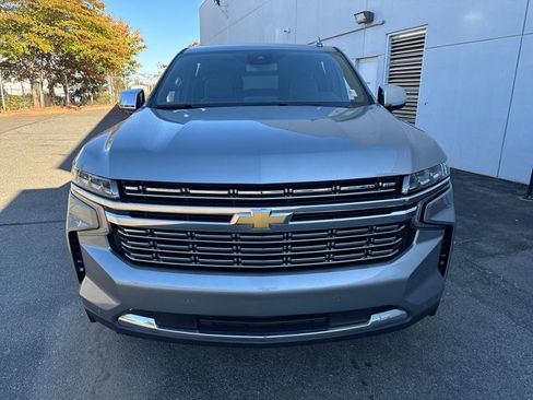 Used 2024 Chevrolet Suburban Premier image 8
