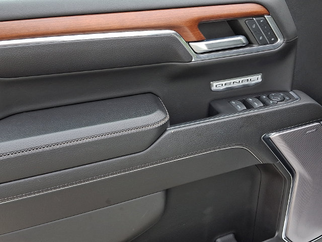 Used 2023 GMC Sierra 1500 Denali AWD/4WD image 12