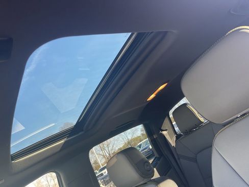 New 2026 Chevrolet Colorado ZR2 w/ Technology Package image 12