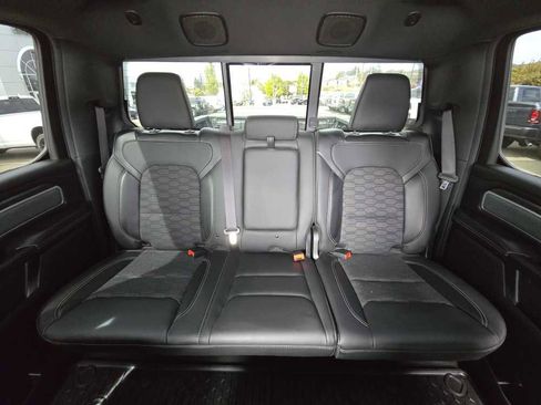 Used 2022 RAM 1500 Big Horn AWD/4WD image 17
