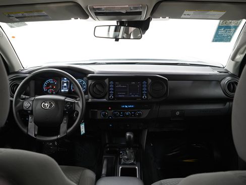 Used 2022 Toyota Tacoma SR image 13
