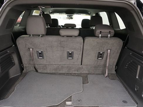 Used 2025 GMC Acadia Elevation image 27