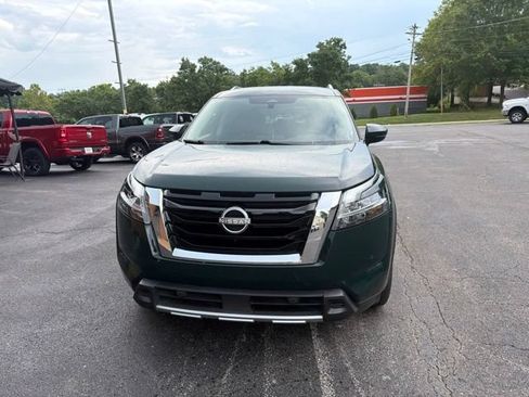 Used 2024 Nissan Pathfinder Platinum w/ Cargo Package FWD image 2