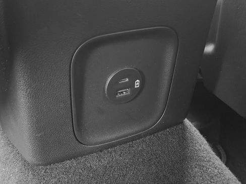 Certified 2022 Ford Escape Titanium w/ Titanium Elite Package image 11