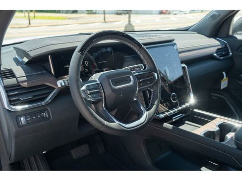 New 2026 GMC Acadia Denali w/ Super Cruise Package AWD/4WD image 11
