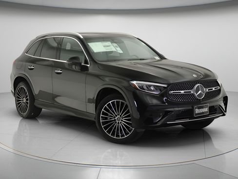 New 2026 Mercedes-Benz GLC 300 image 13