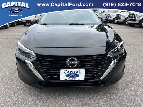 Used 2025 Nissan Sentra SV FWD image 10