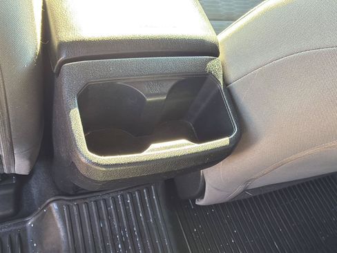 Used 2019 Toyota Tacoma SR5 AWD/4WD image 31