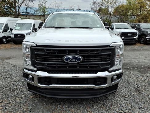 New 2026 Ford F350 XL w/ XL Chrome Package image 8