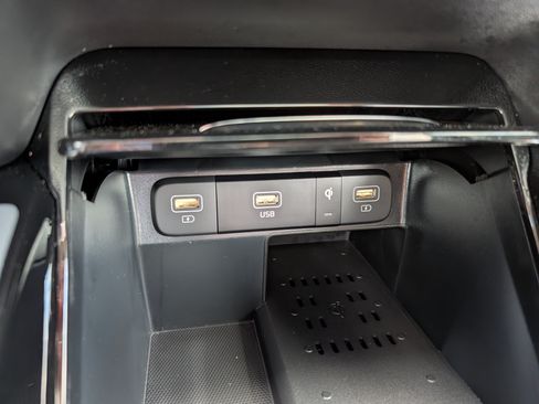 Certified 2023 Kia Sorento SX AWD/4WD image 33