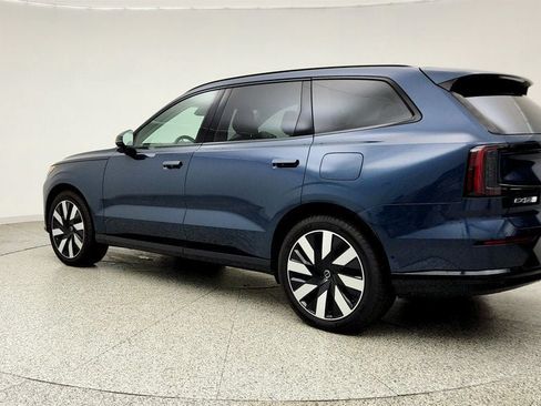Used 2025 Volvo EX90 Ultra AWD/4WD image 7