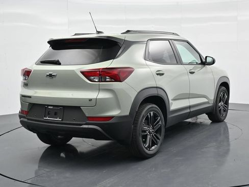 New 2026 Chevrolet TrailBlazer LT w/ Midnight Edition FWD image 7
