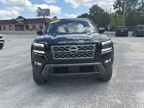 Used 2024 Nissan Frontier SL w/ Technology Package RWD image 10