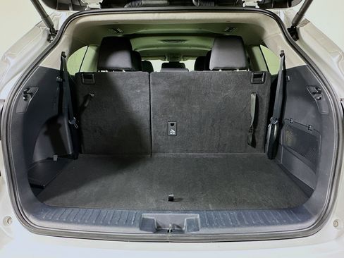 Used 2024 Toyota Highlander LE image 30