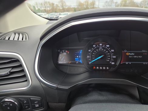 Used 2020 Ford Edge Titanium image 14